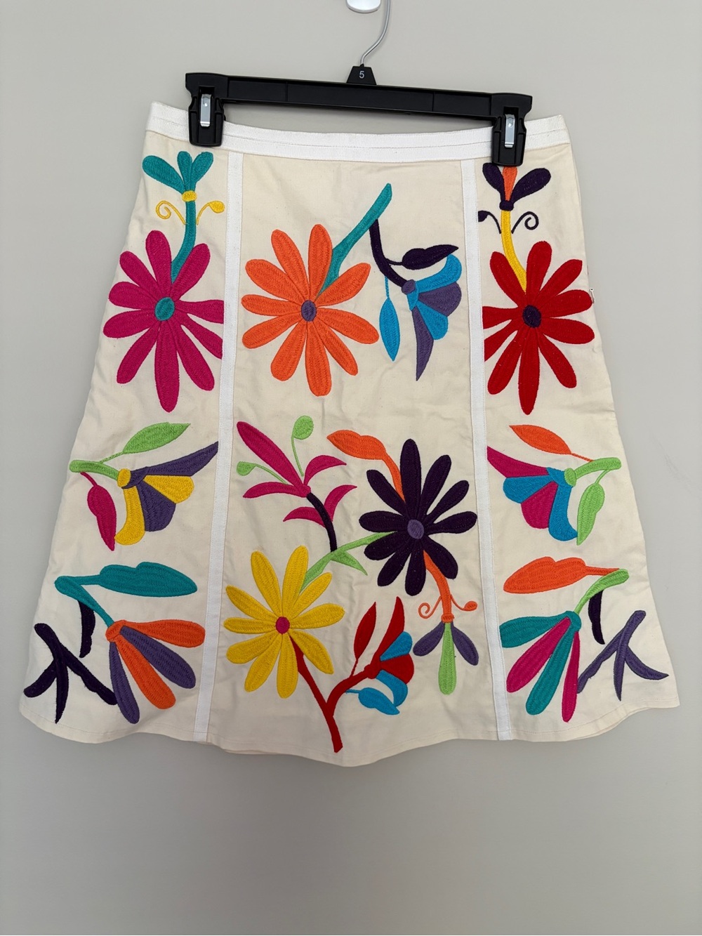 Tory Burch Vintage Embroidered A-Line Skirt with Multicolor Flowers, Size 4